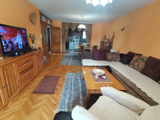 kuca u blizini disa 273 mkv (